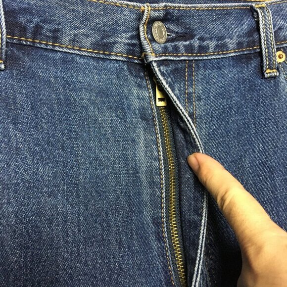 Levis Mens 550 Relaxed Fit Blue Jeans size 40x32 Cotton Denim Pants Copper Rivet - Picture 8 of 16